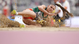 България с две представителки във финала на тройния скок на Европейското