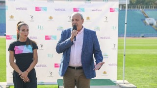 Заместник министърът на младежта и спорта Стоян Андонов и най добрата българска