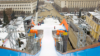 24-часова охрана на рампата за сноуборд в центъра на София 