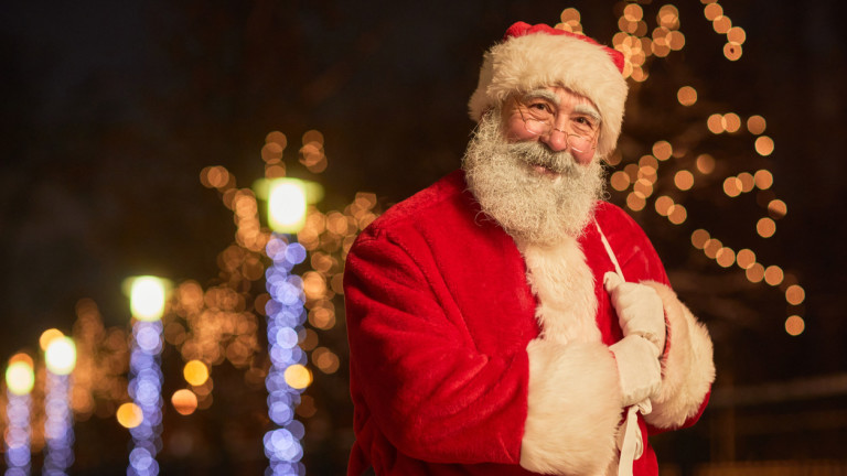 Дядо Коледа е част от магията на празника, дори вече