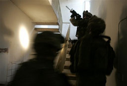 78 загинаха при експлозия на кола-бомба в Багдад