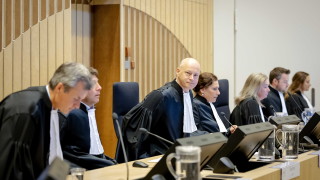 Един от четиримата мъже съдени за убийство за свалянето на