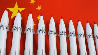 Китай разширява своите ядрени сили и е на път да