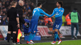 Хенрих Мхитарян дебютира с екипа на Арсенал но артилеристите в