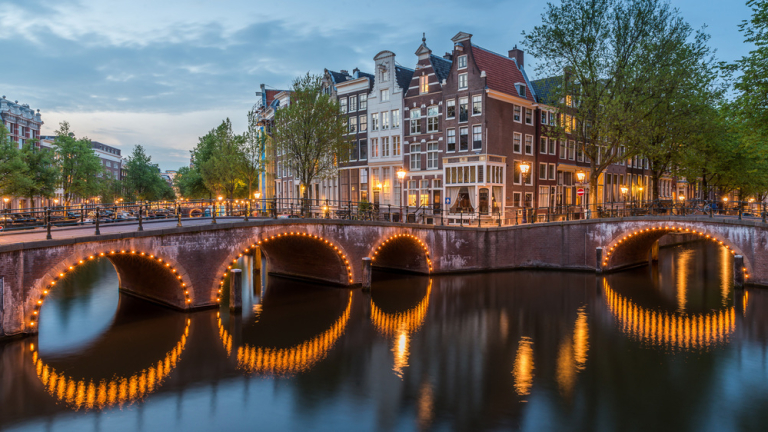 На разходка до Амстердам (ВИДЕО)