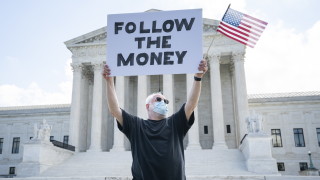 Върховният съд на САЩ нареди на Тръмп да предаде данъчните си декларации на прокуратурата