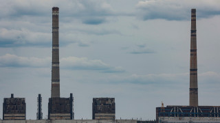 Евакуацията на укриващи се в бункери под химическия завод