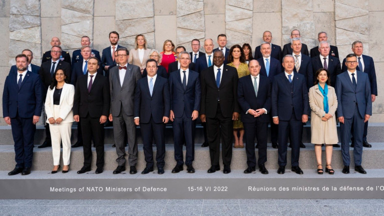 Драгомир Заков участва в срещата на министрите на отбраната на НАТО