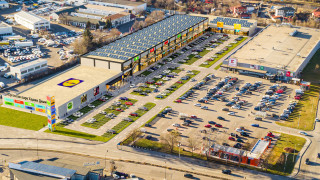 Пловдив е българският град заемащ лидерската позиция по брой търговски