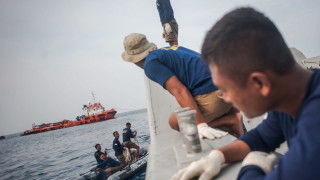 От индонезийската самолетна компания Lion Air обявиха че прекратяват издирването