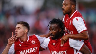 В Съндърланд обърнаха внимание на нападателя на ЦСКА Годуин Коялипу Националът