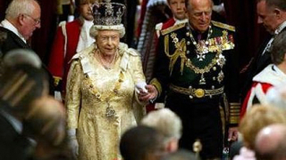 Не поканиха Блатер на кралската сватба в Англия