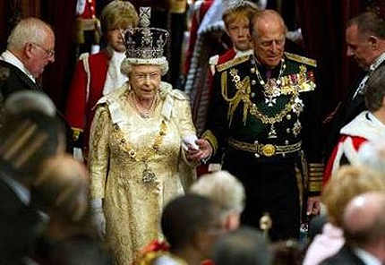 Кралица Елизабет II  - най-дълго управлявалият британски монарх 