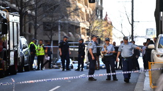 Мъж намушка жена в центъра на Сидни, друга жена е намерена мъртва в близка сграда