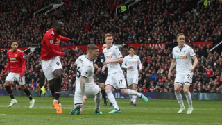 Манчестър Юнайтед надделя над единайсеторката на Суонзи в мача между