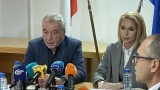 КЗК и КЗП са призвани да опровергаят Радев