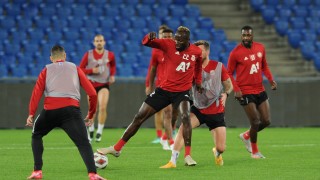 ЦСКА направи официална тренировка на стадион "Санкт Якоб Парк"