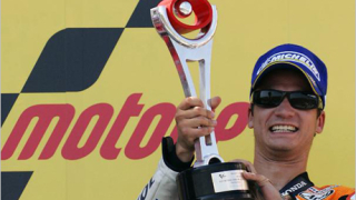 Даниел Педроса с първа победа за сезона