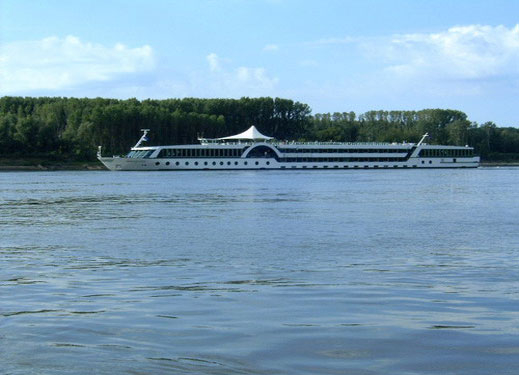 Нивото на Дунав достигна "кота нула" при Русе