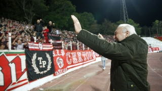 Легендата на ЦСКА Петър Жеков даде интервю за България днес