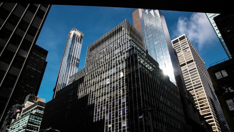 Кризата нанесе най-тежкия удар върху имотите в Манхатън в историята