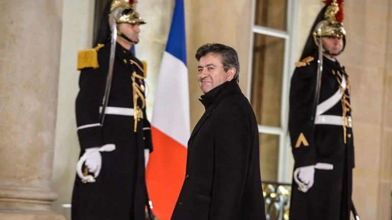 Левият политик Жан-Люк Меланшон се кандидатира за президент на Франция