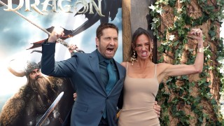 Актьорът Джерард Бътлър и дългогодишната му половинка Морган Браун отново разпалиха