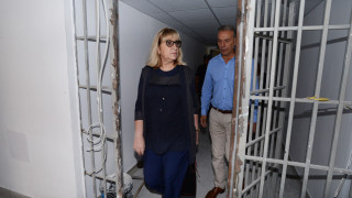 Цачева: Частите от пистолет във Врачанския затвор не са намерени в килия