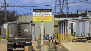 Почти половината от настоящите огнища на COVID 19 в САЩ са