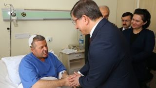 ПКК били "почти сигурно" зад атентата в Анкара, обяви Давутоглу