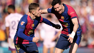 Нападателят на Барселона Роберт Левандовски няма да премине в Ал Хилал