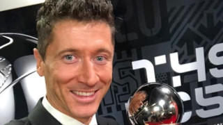 Христо Стоичков използва профила си във Фейсбук за да поздрави