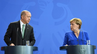 Германският канцлер Ангела Меркел е казала на президента на Турция