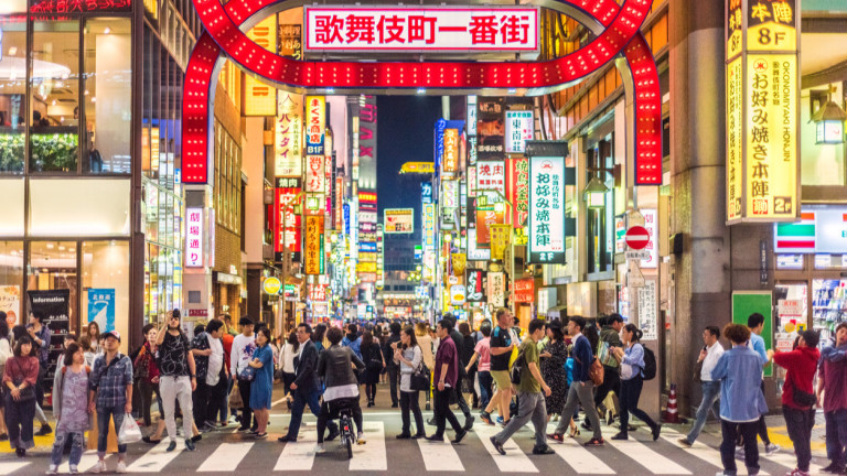 Япония официално отвори врати за чуждестранни работници