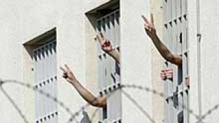 Бунт на затворници в Гърция