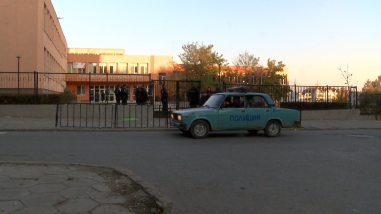 39-годишен баща преби съученик на сина си