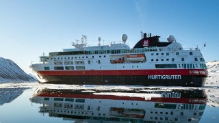 Първият круизен кораб в света захранван от батерии ще тръгне