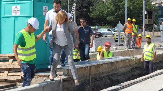 Демократична България иска оставка от Фандъкова за ремонта-погром в столицата