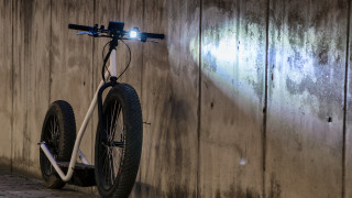 Български електрически хибрид между велосипед и тротинетка излиза на пазара