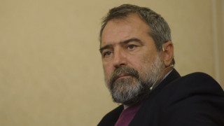 Васил Гарнизов: Темите газ и оръжие няма да съборят правителството