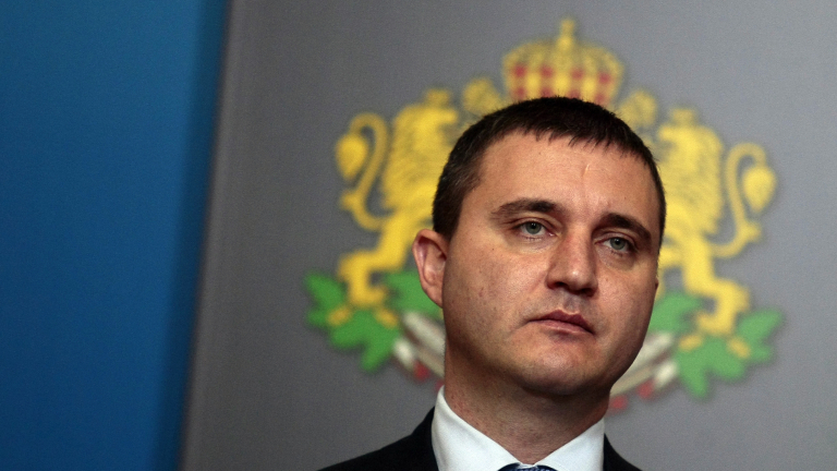Парламентът задължи Горанов да информира как са похарчени 2,5 млрд. лева