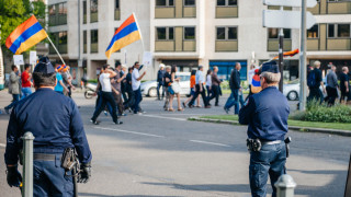Видео: Феновете на Армения не издържаха на унижението от Грузия
