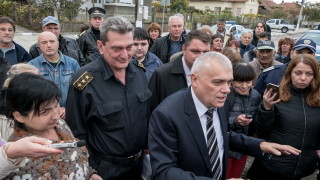 Министърът на вътрешните работи Валентин Радев увери жителите на Брусарци