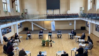 Бизнесът показа че може да се приспособява и да следва