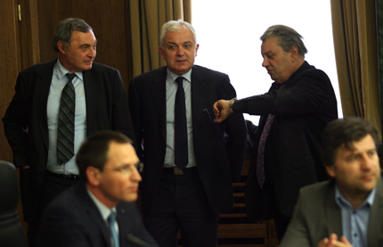 Властта не уважи дискусия за натовареността на следователите