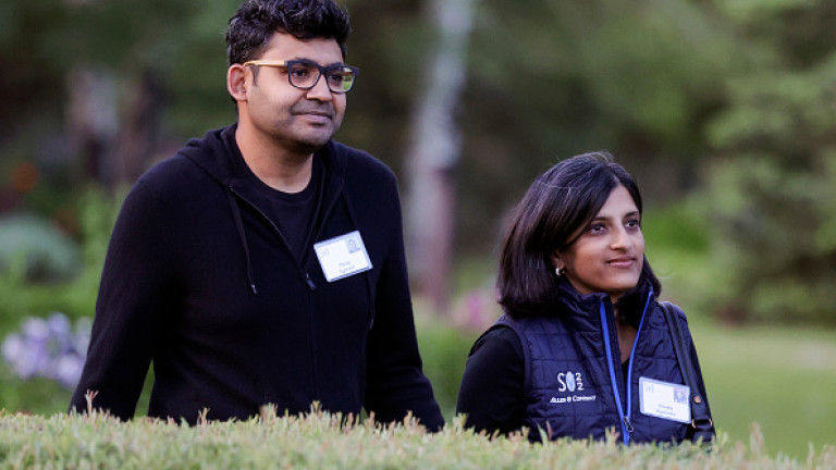 Понякога е добре да бъдеш уволнен: Мениджъри в Twitter ще си тръгнат с близо $100 милиона, ако Мъск ги освободи