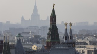 Украйна отново атакува Москва с дронове което затвори две основни