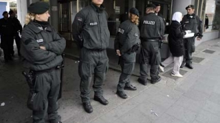 Германската полиция предупреди за избухващи машини за билети