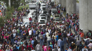 Хиляди учители на протест в Мексико