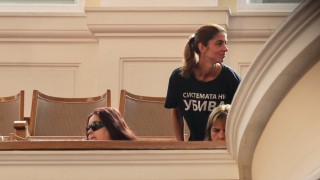 Майки се тревожат от подмолни опити за отмяна на Закона за социалните услуги